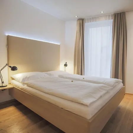 4 & 5 Apartment