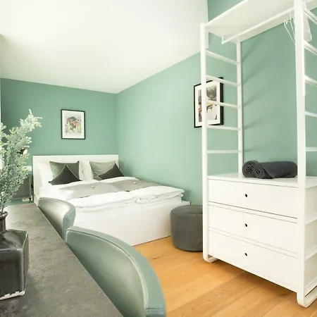 4 & 5 Apartment